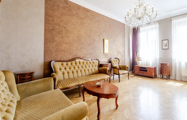 Apartament z duszą tuż przy Plantach, klima, winda