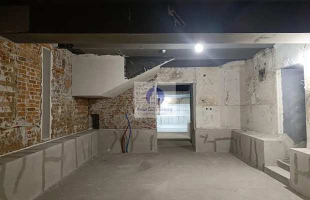 Śródmieście: lokal usługowy 162,63 m2 do wynajęcia