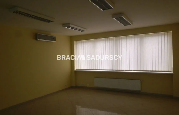 *Zdjęcia należą do właściciela oferty.   

   Do wynajęcia reprezentacyjny lokal biurowy klasy A o powierzchni 180 m² znajdując