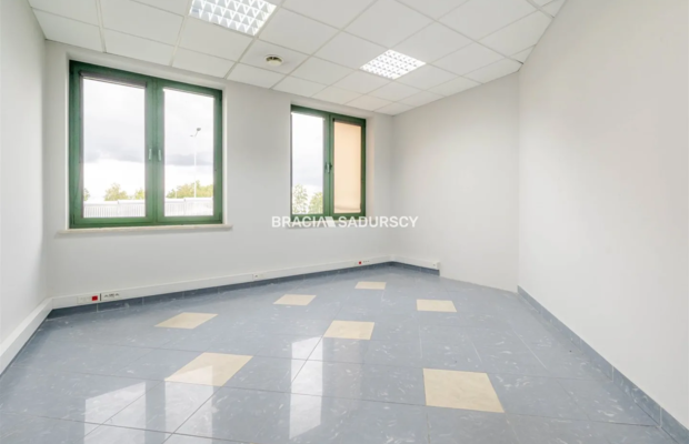 LOKAL OK 15,5 M2 BIUROWY PRĄDNIK BIAŁY -BIUROWIEC