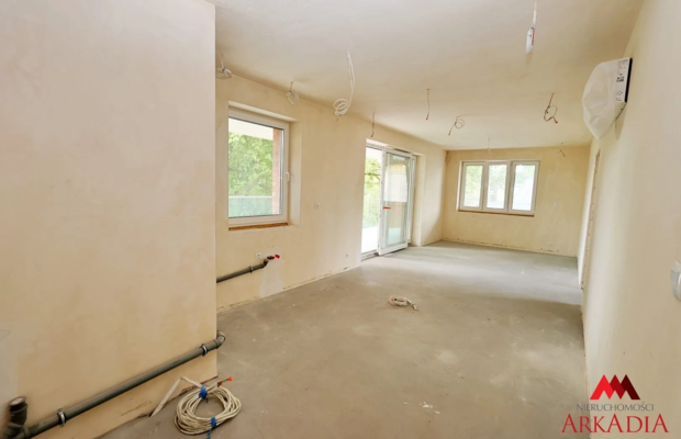 Biuro Nieruchomości Arkadia  ma przyjemność zaprezentować wyjątkowy apartament zlokalizowany w nowoczesnym budynku z rynku pier