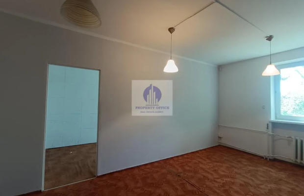 Włochy: lokal biurowy 33,90m2 do wynajęcia