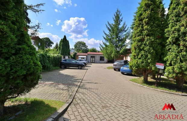 WYJĄTKOWA PRZESTRZEŃ DO WYNAJĘCIA – 212 m² + TEREN