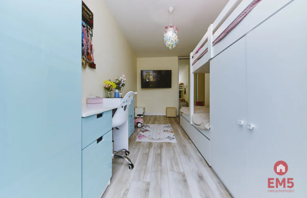 Mieszkanie 3-pokojowe 61m2,4 piętro,winda,