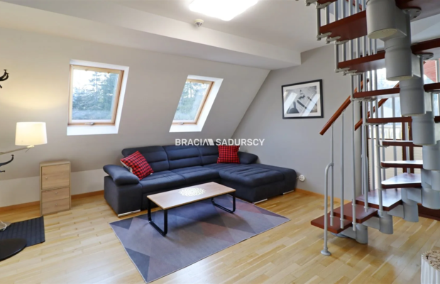 Dwupoziomowy Apartament z Widokiem na Giewont w Kościelisku   

 Oferujemy  na sprzedaż lub na wynajem długoterminowy  przestro