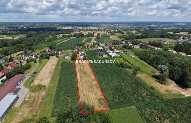 Działka z projektem na 5 bliźniaków 