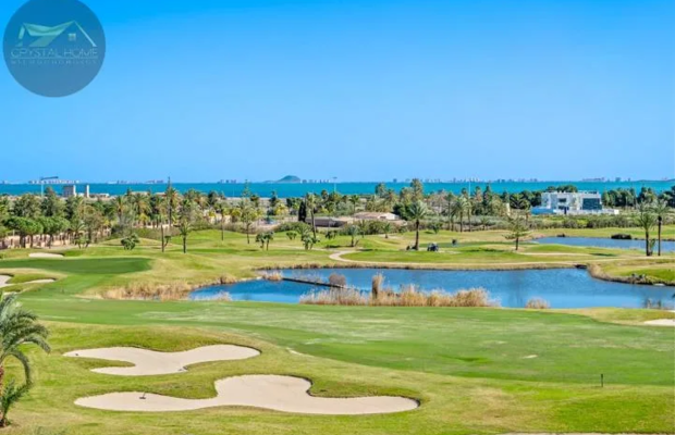 Apartament przy polu golfowym w Los Alcázares