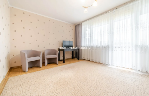 Kraków, Podgórze Duchackie - 3‑pokojowe mieszkanie, 55,7 m²  

 Na sprzedaż ustawne, trzypokojowe mieszkanie o powierzchni 55,7
