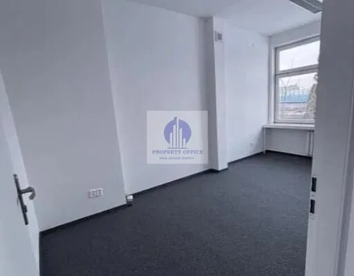 Włochy: lokal biurowy 35,20m2 do wynajęcia