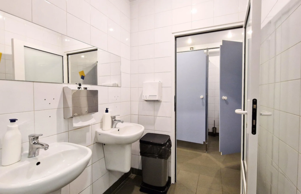 Pabianice - magazyn 670 m2 Ip. winda towarowa