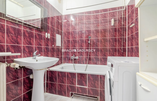 Kraków, Podgórze Duchackie - 3‑pokojowe mieszkanie, 55,7 m²  

 Na sprzedaż ustawne, trzypokojowe mieszkanie o powierzchni 55,7
