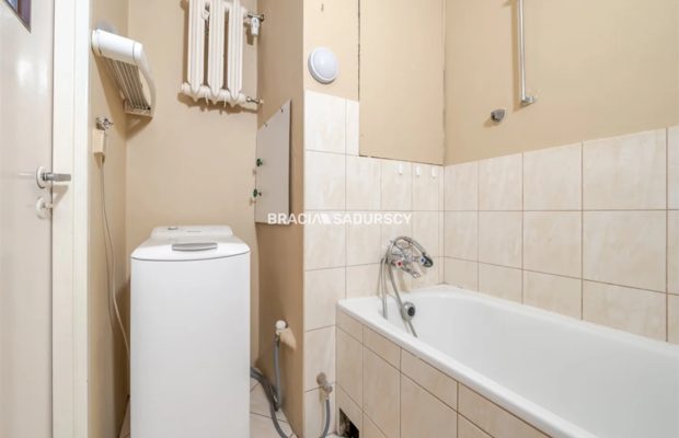 PRZESTRONNE - 78 M2 W ŚWIETNEJ LOKALIZACJI