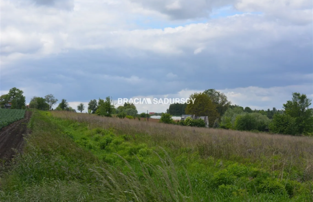 Działka budowlano-rolna o pow.: 1622 m2