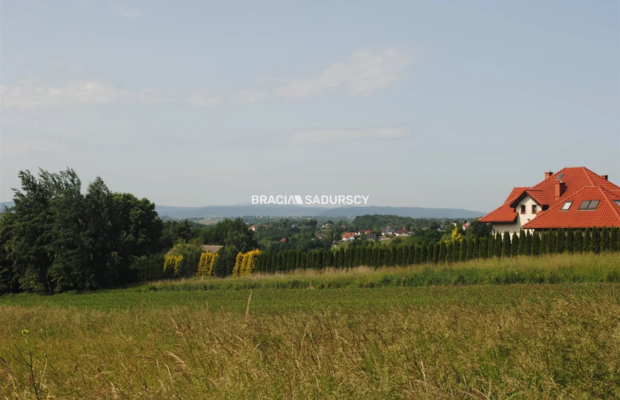Widokowa działka budowlana w Gorzkowie