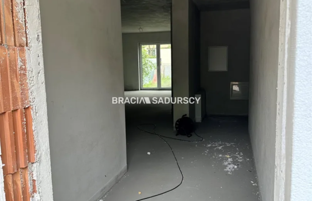 Ruczaj, mieszkanie z ogródkiem, 3 pokoje, parking