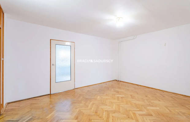 enklawa zieleni przy Młynówce, ul. Mazowiecka