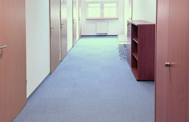 Pabianice - powierzchnia biurowa 200 m2, parking