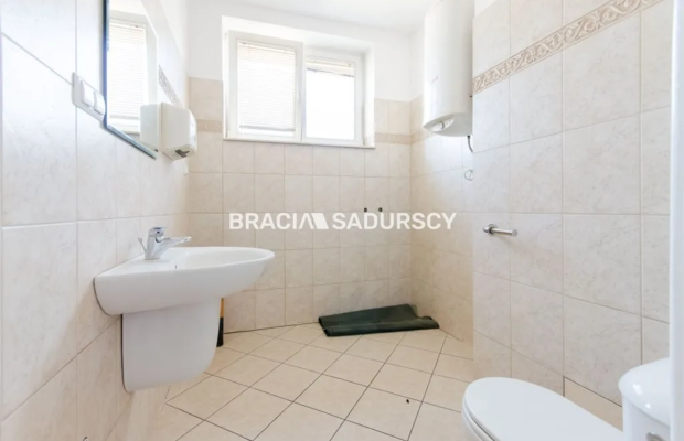 os. oficerskie, 2p/2p, 97m2 na biuro