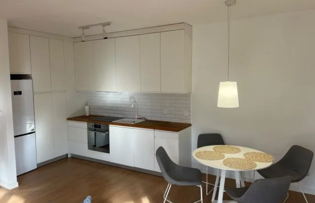 Dwa pokoje z dużym balkonem, klima ul. Przyjaźni