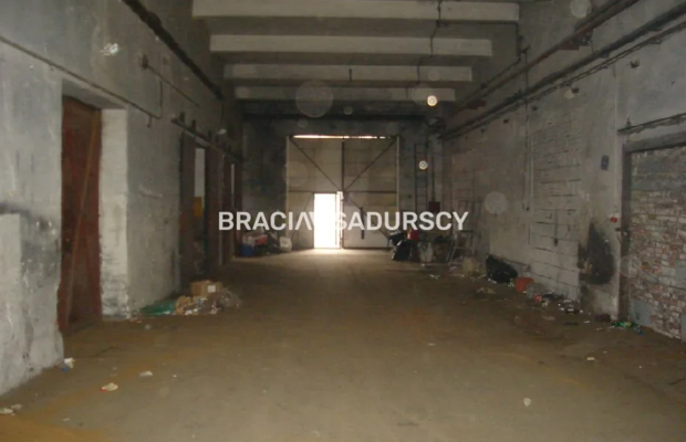 *Zdjęcia należą do właściciela oferty.   
 
Do wynajęcia hala produkcyjna leżąca w Skawinie. 

 Hala o powierzchni 700m² idealn