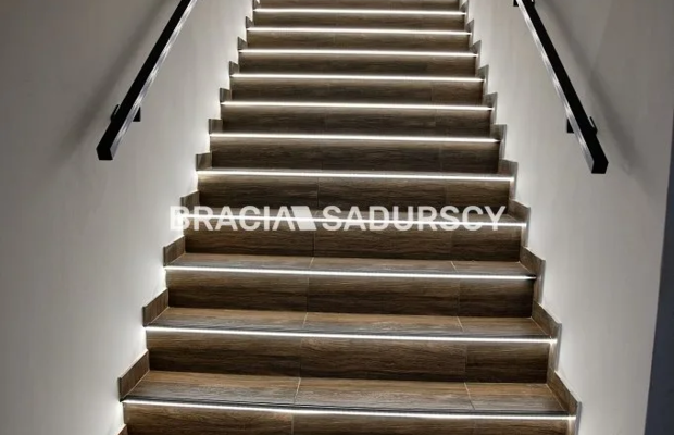 Nowy obiekt handlowy-usługowy-biurowy / Liszki
