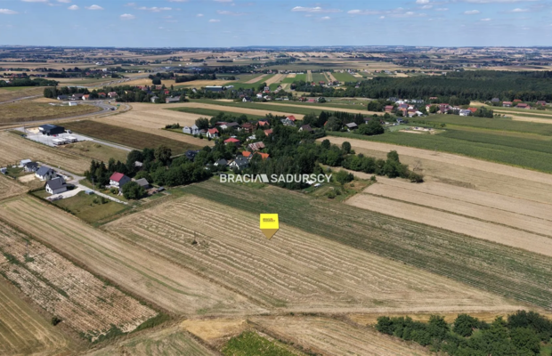 Duża działka inwestycyjna pod Krakowem - 1,5 km od S7 (węzeł Widoma) | Potencjał przekształcenia | Opcja zakupu 8 414 m² gruntu
