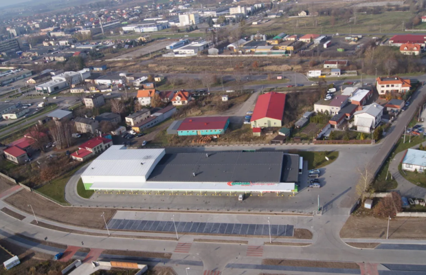 Sprzedam lub wynajmę halę, magazyn w centrum miasta Turek