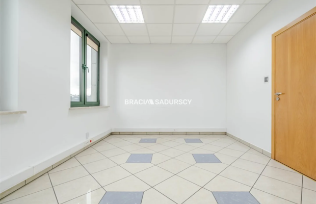 lokal biurowy w biurowcu 11m2 Pradnk Bialy