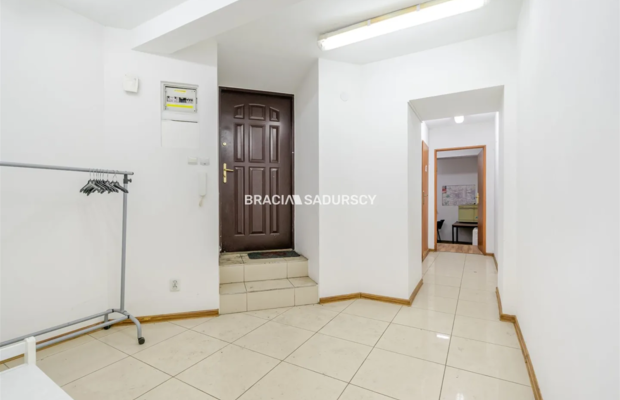 lokal 76m2, Kremerowska przy Karmelickiej 