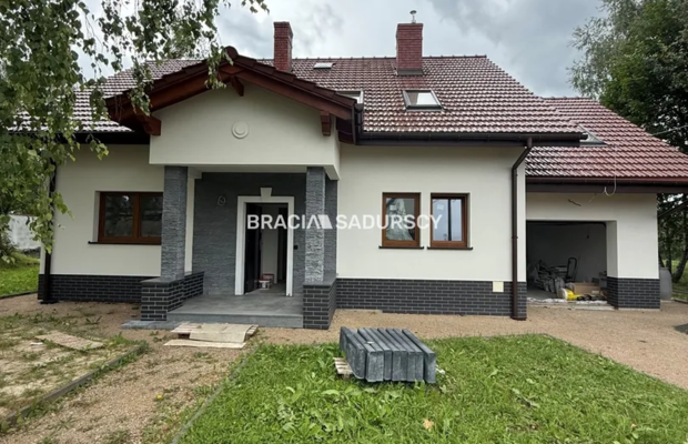 Dom wolnostojacy w Rybnej/Czernichów
