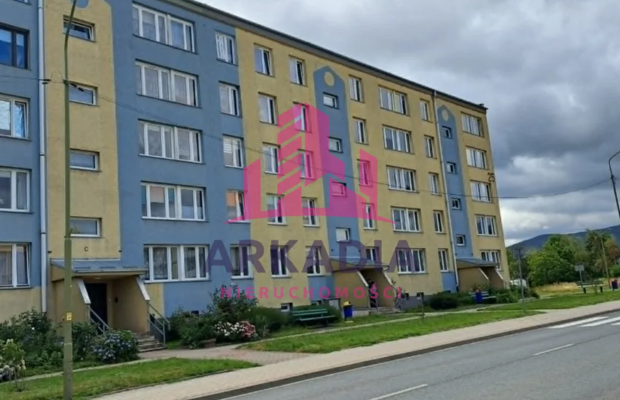 4 pokojowe  mieszkanie 79 m² ,Pieszyce