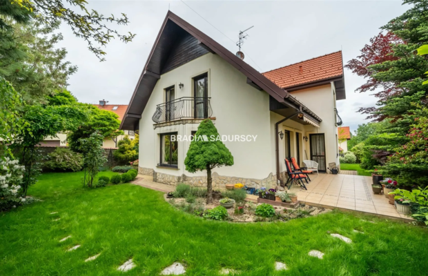 ZADBANY,WYSOKI STANDARD DOM OK 230 M2 
