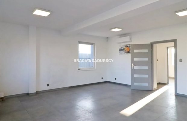Hala 1190 m² + plac | Igołomska