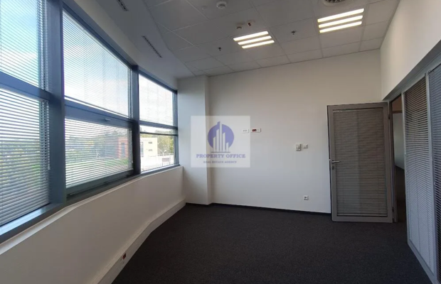 Warszawa Ursynów : lokal biurowy 132 m2 do wynajęcia