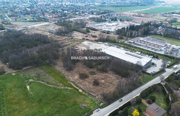 Atrakcyjna nieruchomość usługowa w Brzeziu 1,19 ha