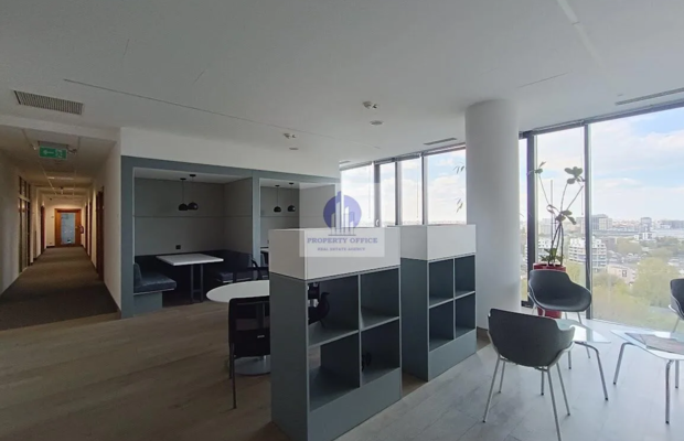 Ochota: biurko w coworkingu do wynajęcia