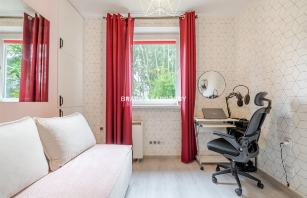 3 pokoje z ogrodem 130 m² i kominkiem