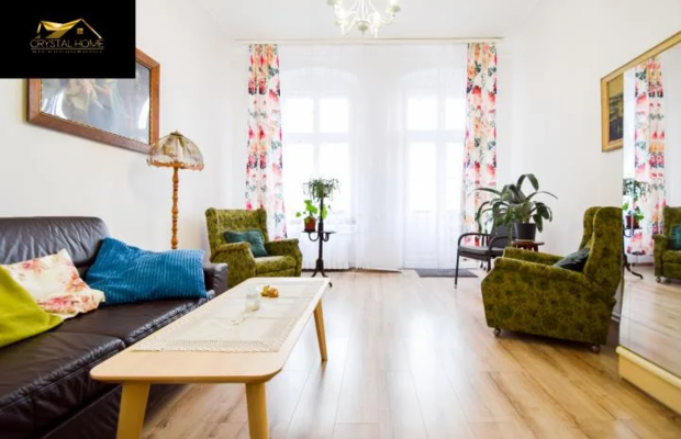 136m2, 4 pokoje, I piętro, 2 balkony
