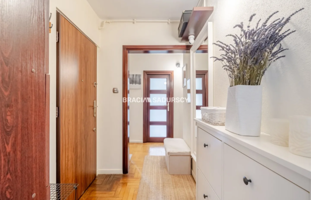 Duże mieszknie 3 sypialnie salon balkon