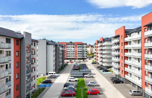 Bochnia, 2-pokojowe mieszkanie o powierzchni 37 m² wraz z miejscem postojowym. 
Do wynajęcia mieszkanie położone na parterze pi
