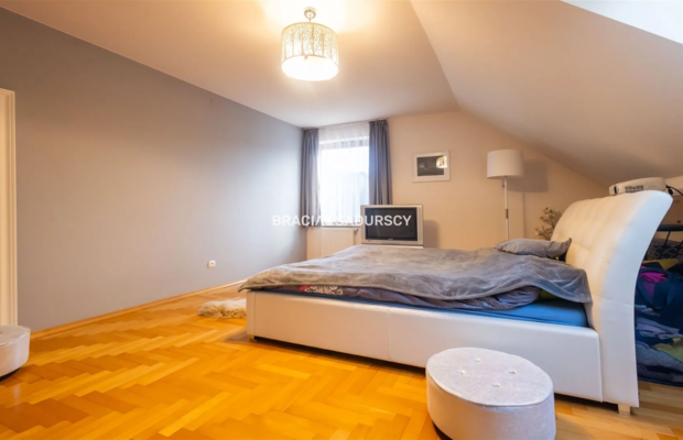 Komfortowy dom z dużą działką, 13 km od Krakowa