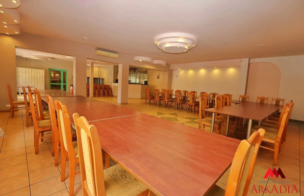 WYJĄTKOWA PRZESTRZEŃ DO WYNAJĘCIA – 212 m² + TEREN