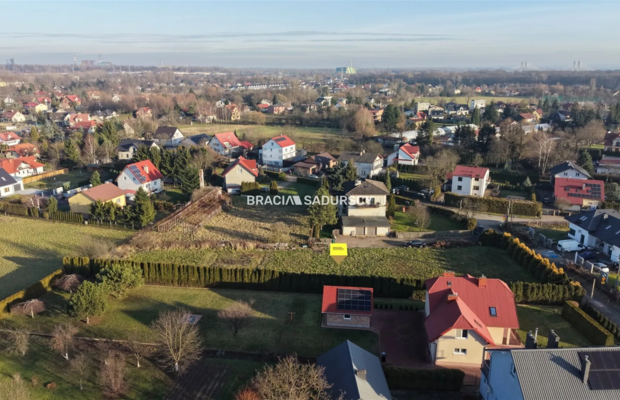 Na sprzedaż - działka budowlana 2358 m², Kraków - Nowa Huta (Mogiła)  

 Oferujemy piękną działkę budowlaną o powierzchni 2358 