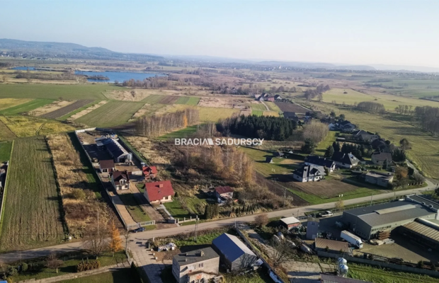 Działka / jednorodzinna - bliźniacza  / 60 ar