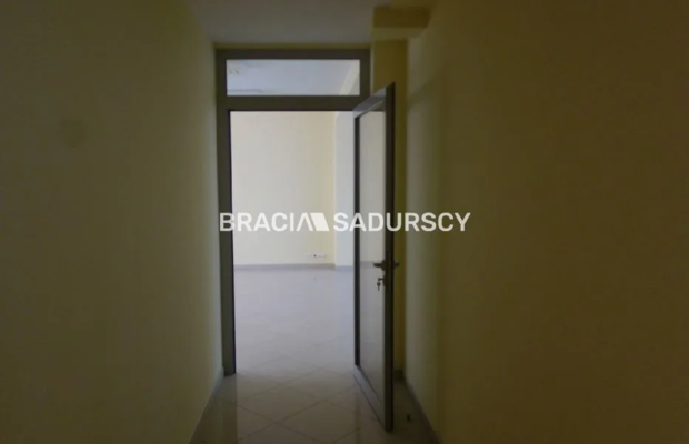 *Zdjęcia należą do właściciela oferty.   

   Do wynajęcia reprezentacyjny lokal biurowy klasy A o powierzchni 180 m² znajdując