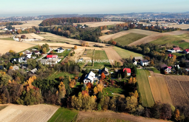 Wolnostojący dom ok. 600 m2