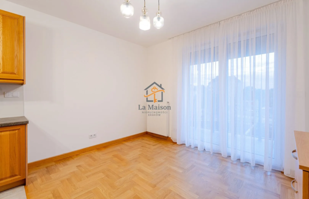 2-pokojowe z balkonem i garażem. Nowy Kleparz.