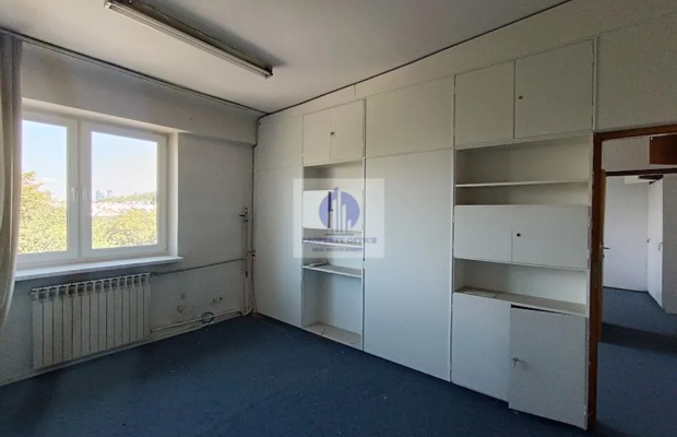 Włochy: lokal biurowy 55,20m2 do wynajęcia