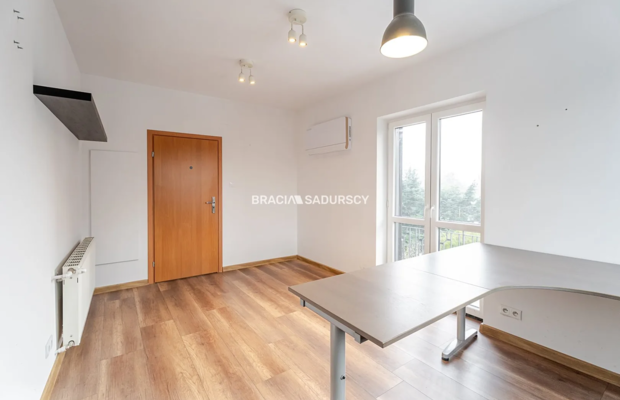 Przestronny lokal usługowy 270 m² – Zakopiańska