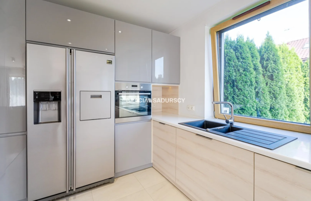 NOWOCZESNY DOM 265 m² | LUSINA | 6 ARÓW